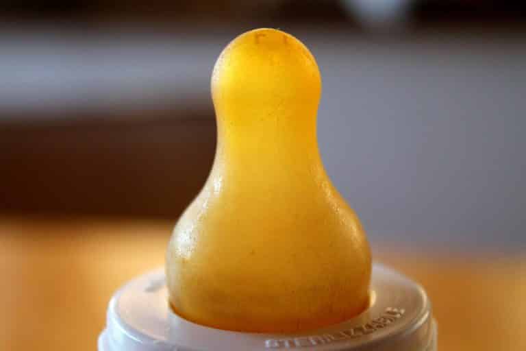 Perempuan Yang Tidak Puasa Karena Menyusui, Bagaimana Mengganti Puasanya?