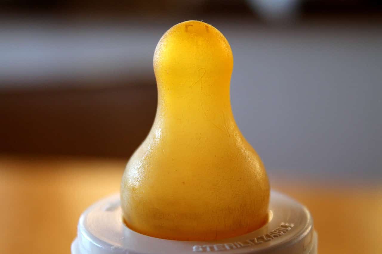 Perempuan Yang Tidak Puasa Karena Menyusui, Bagaimana Mengganti Puasanya?